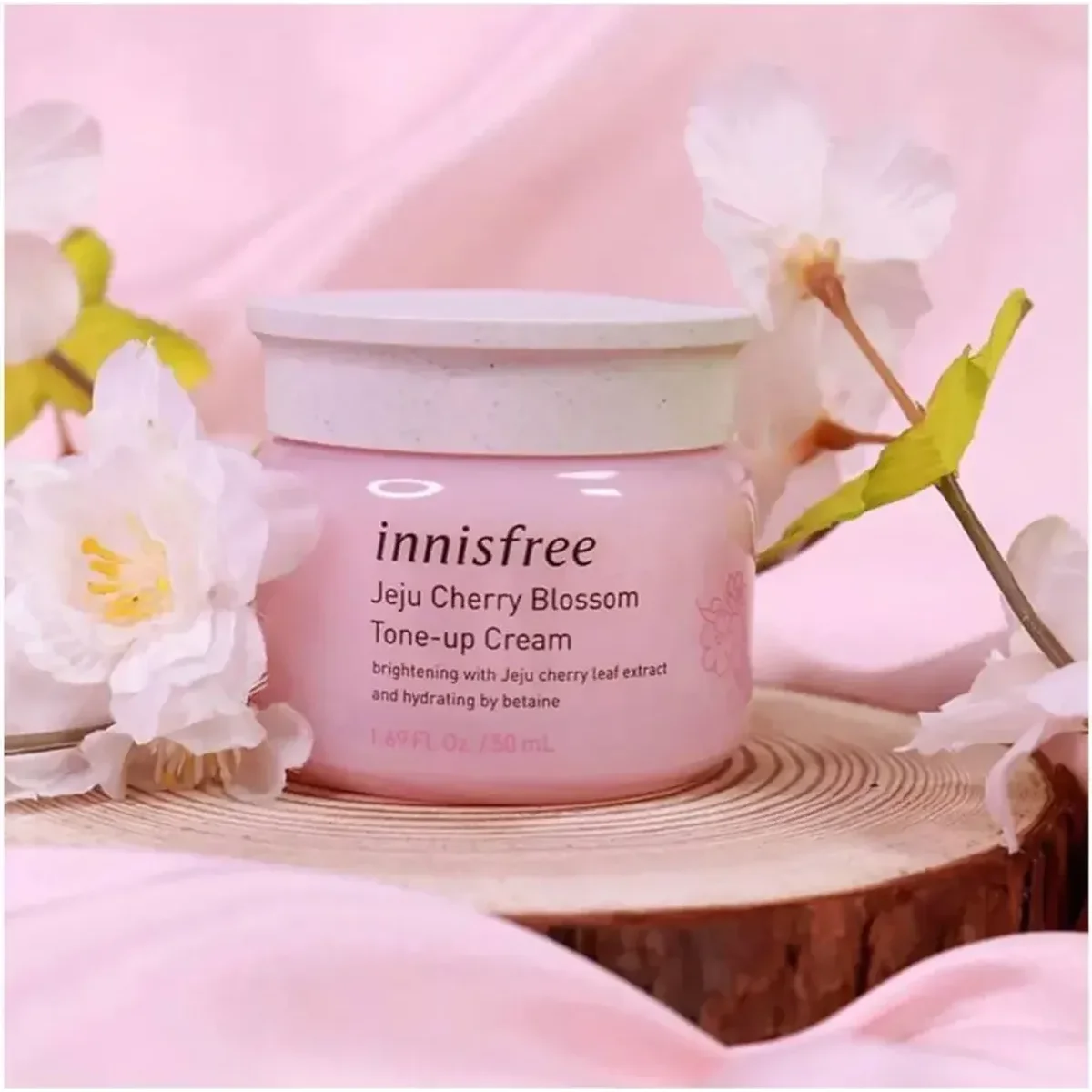 Innisfree Jeju Cherry Blossom Tone-Up Cream