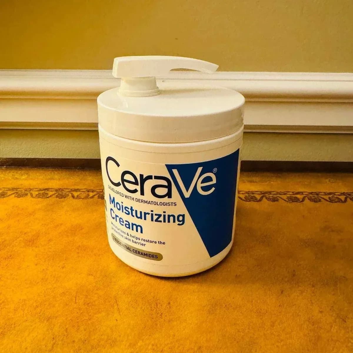Cerave TR Daily Moisturizing Cream